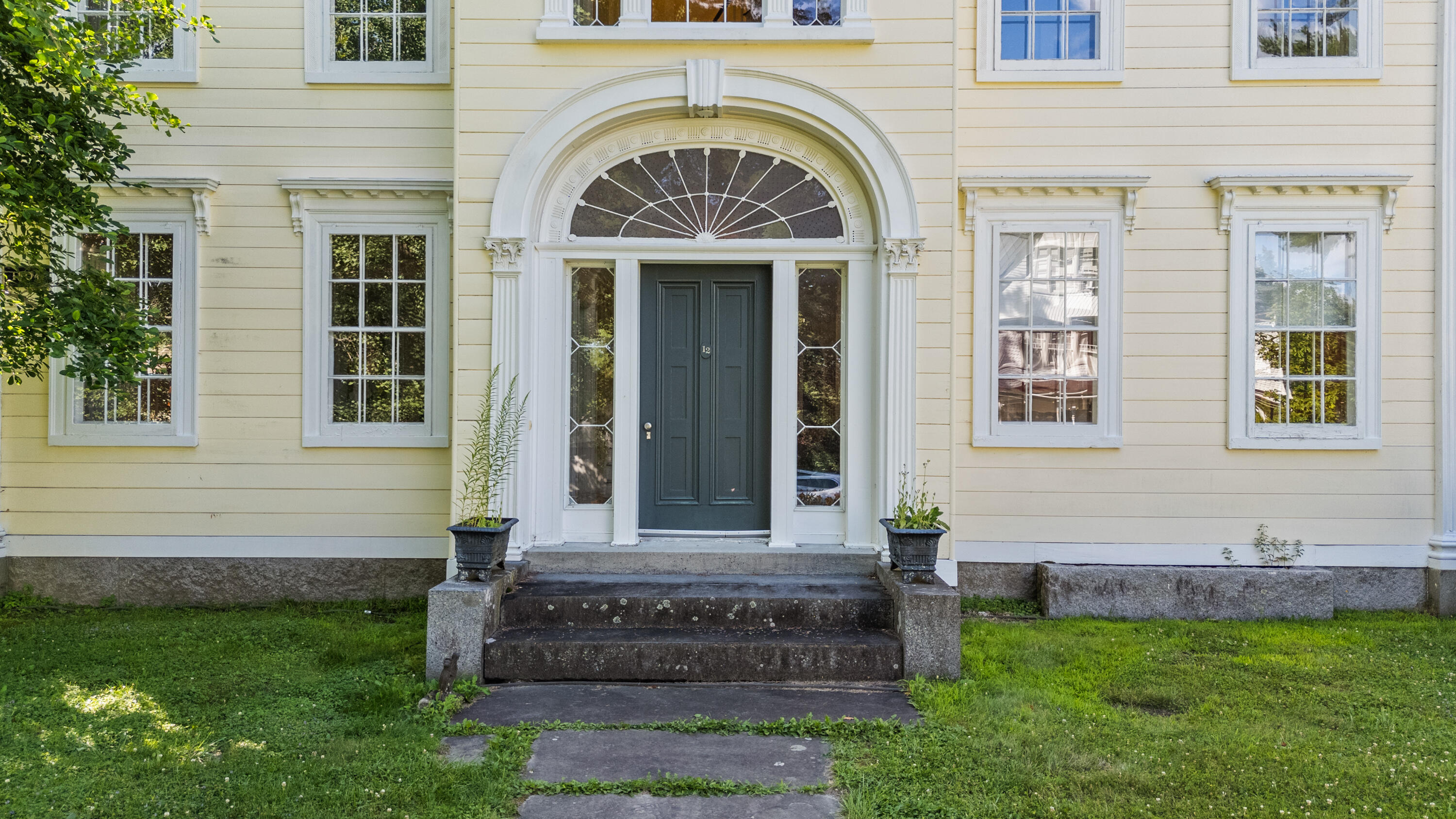 12 High Street Wiscasset ME 04578