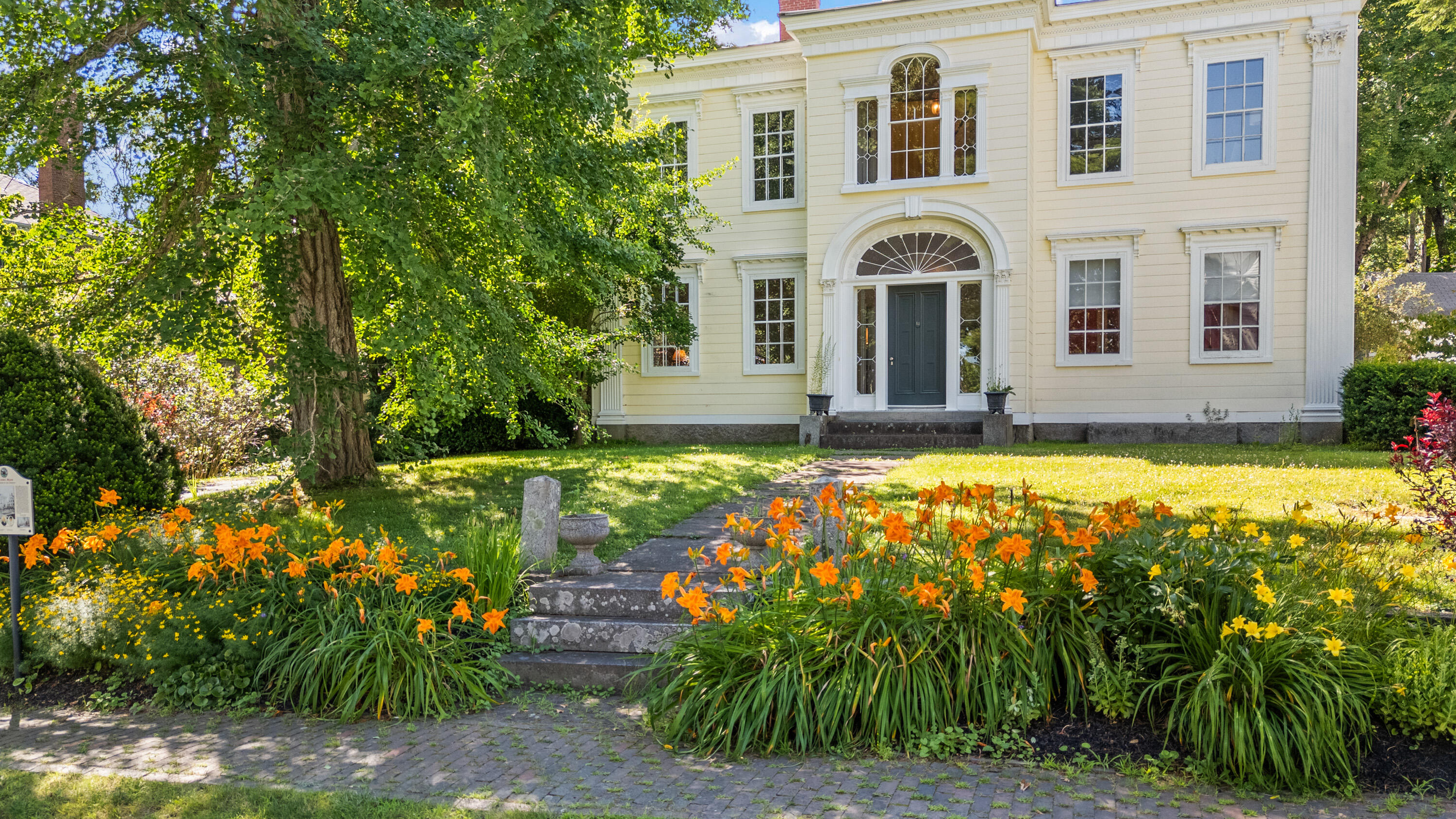 12 High Street Wiscasset ME 04578