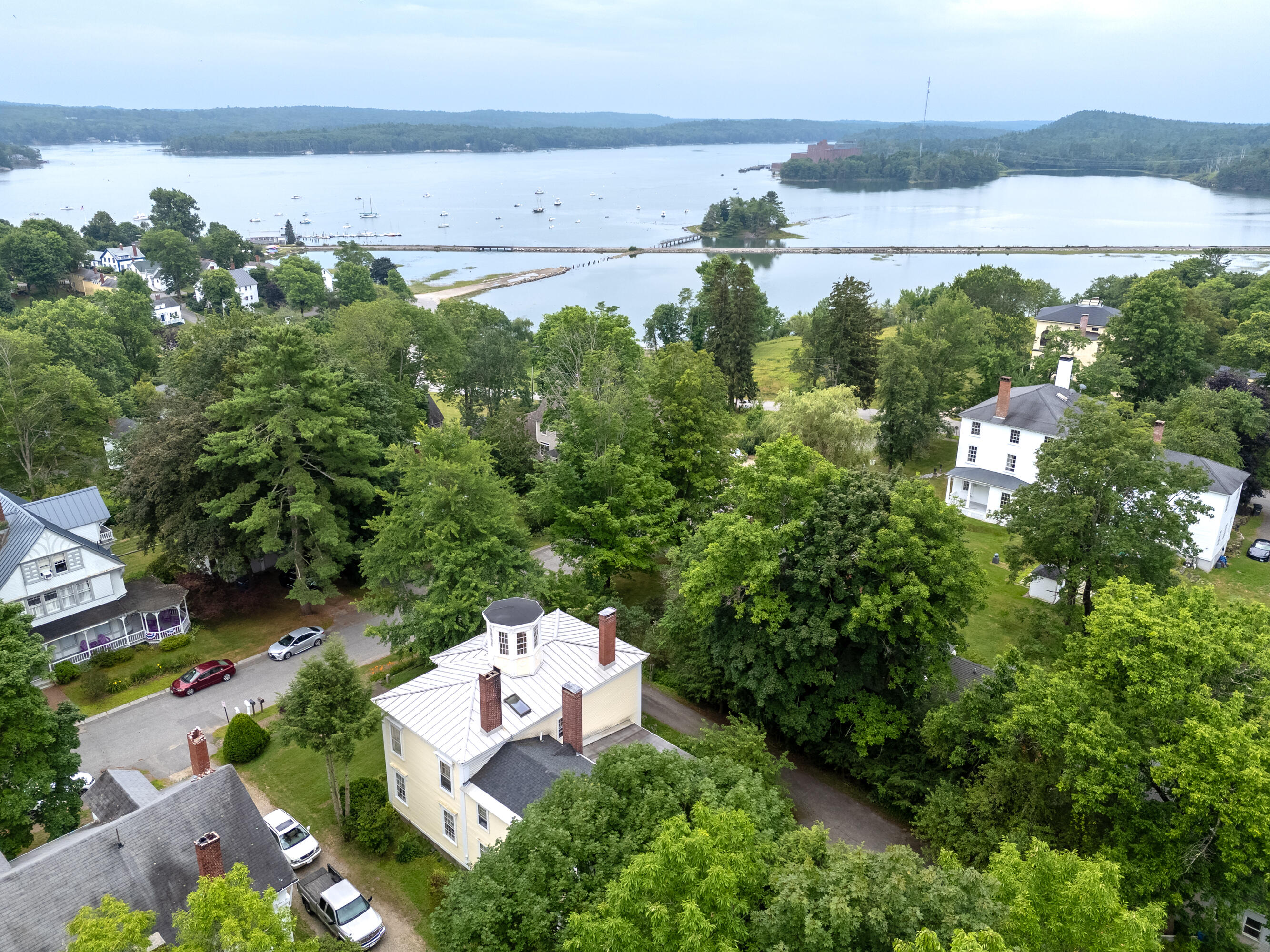 12 High Street Wiscasset ME 04578