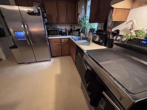 642 Stream Road Winterport ME 04496