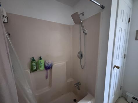 642 Stream Road Winterport ME 04496