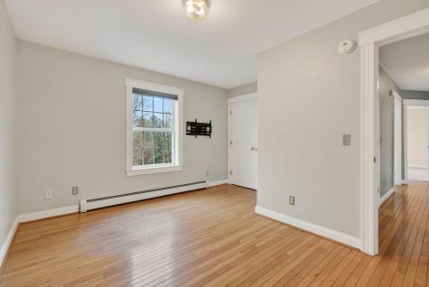 64 Moody Road Brunswick ME 04011