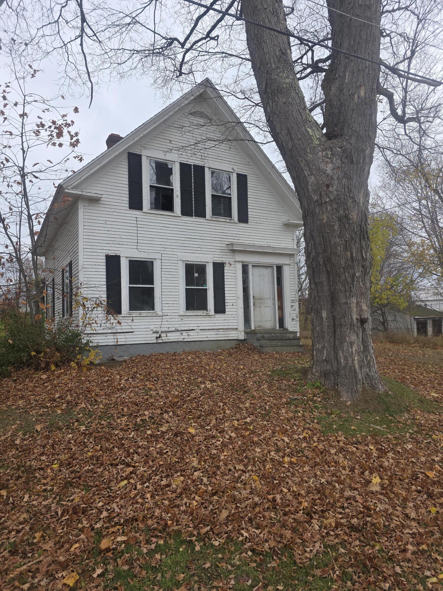 26 Mill Street Hartland ME 04943