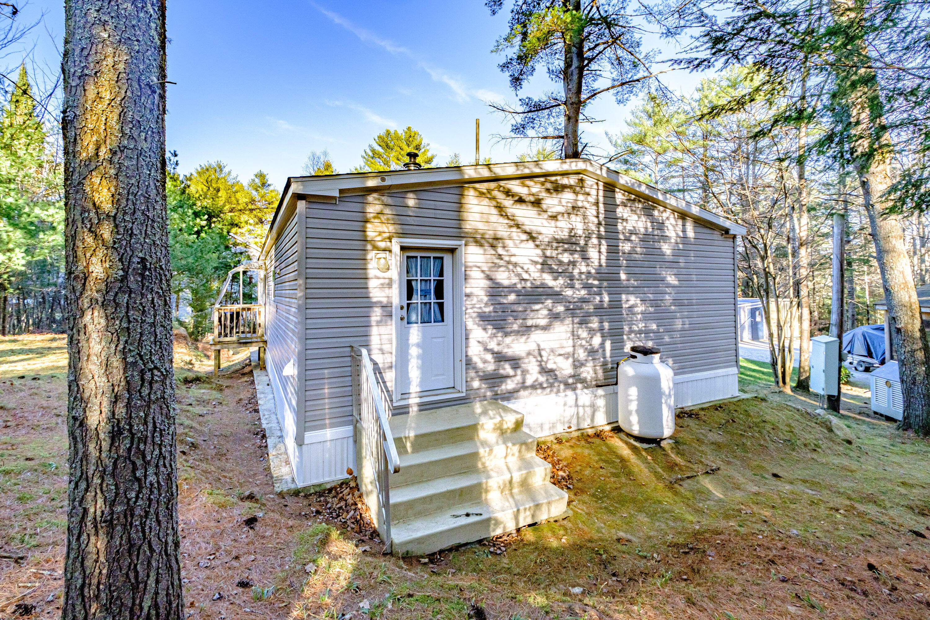 29 Rich Road Harrison ME 04040