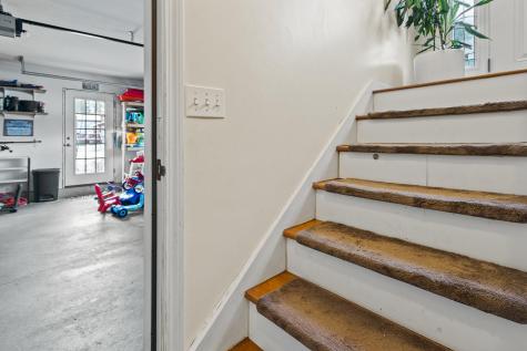 8 Oakland Street Saco ME 04072