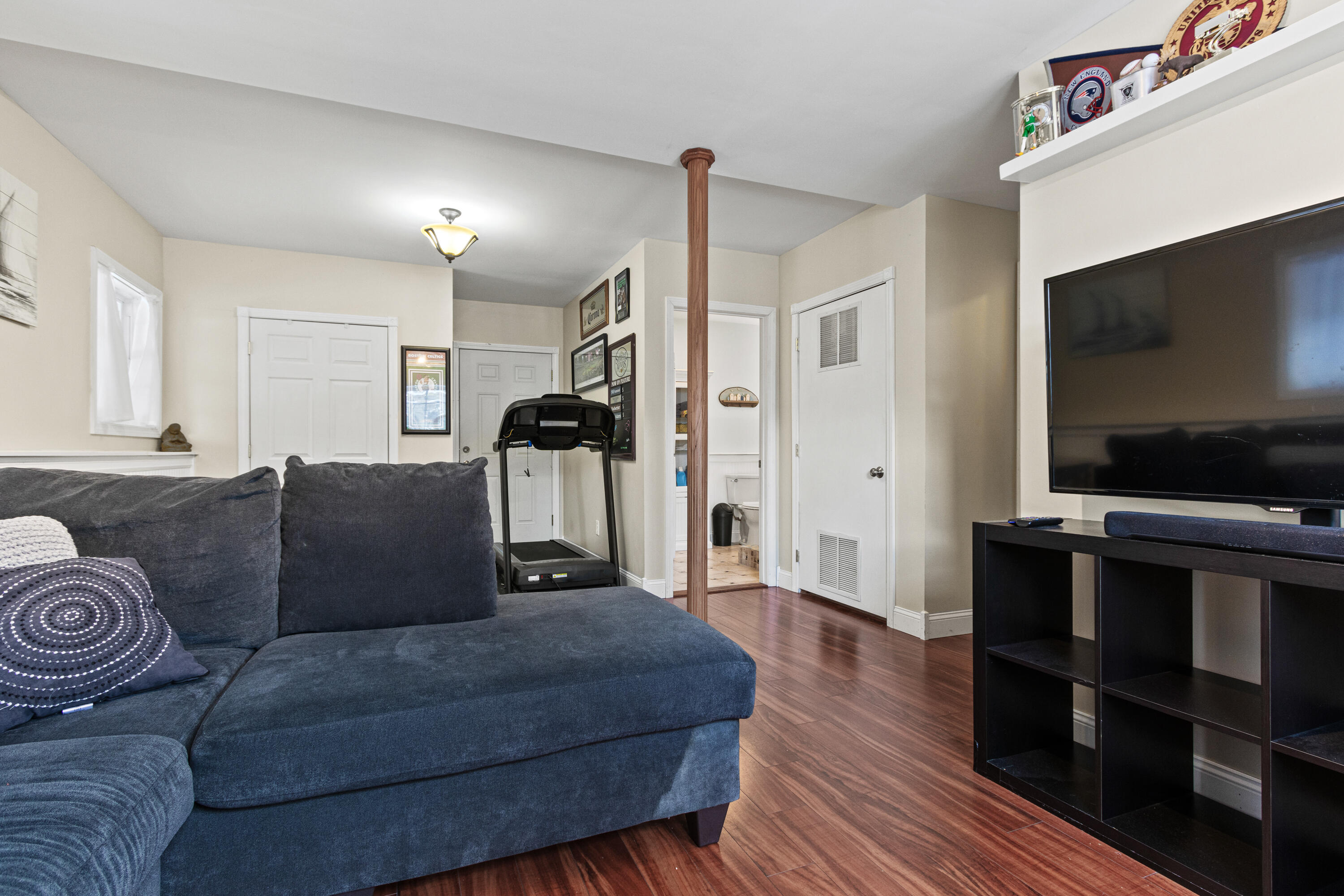 8 Oakland Street Saco ME 04072