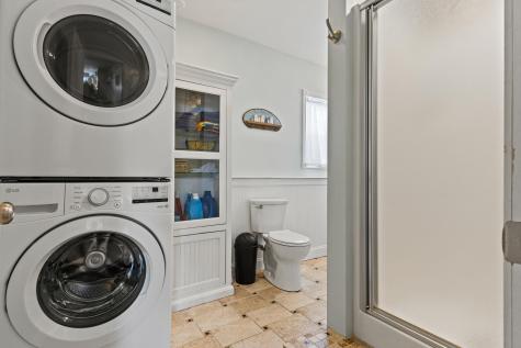 8 Oakland Street Saco ME 04072