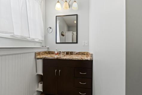 8 Oakland Street Saco ME 04072