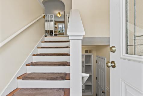 8 Oakland Street Saco ME 04072