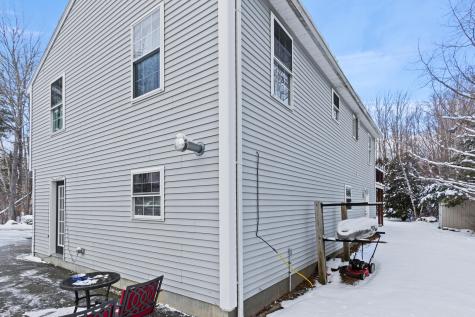 8 Oakland Street Saco ME 04072