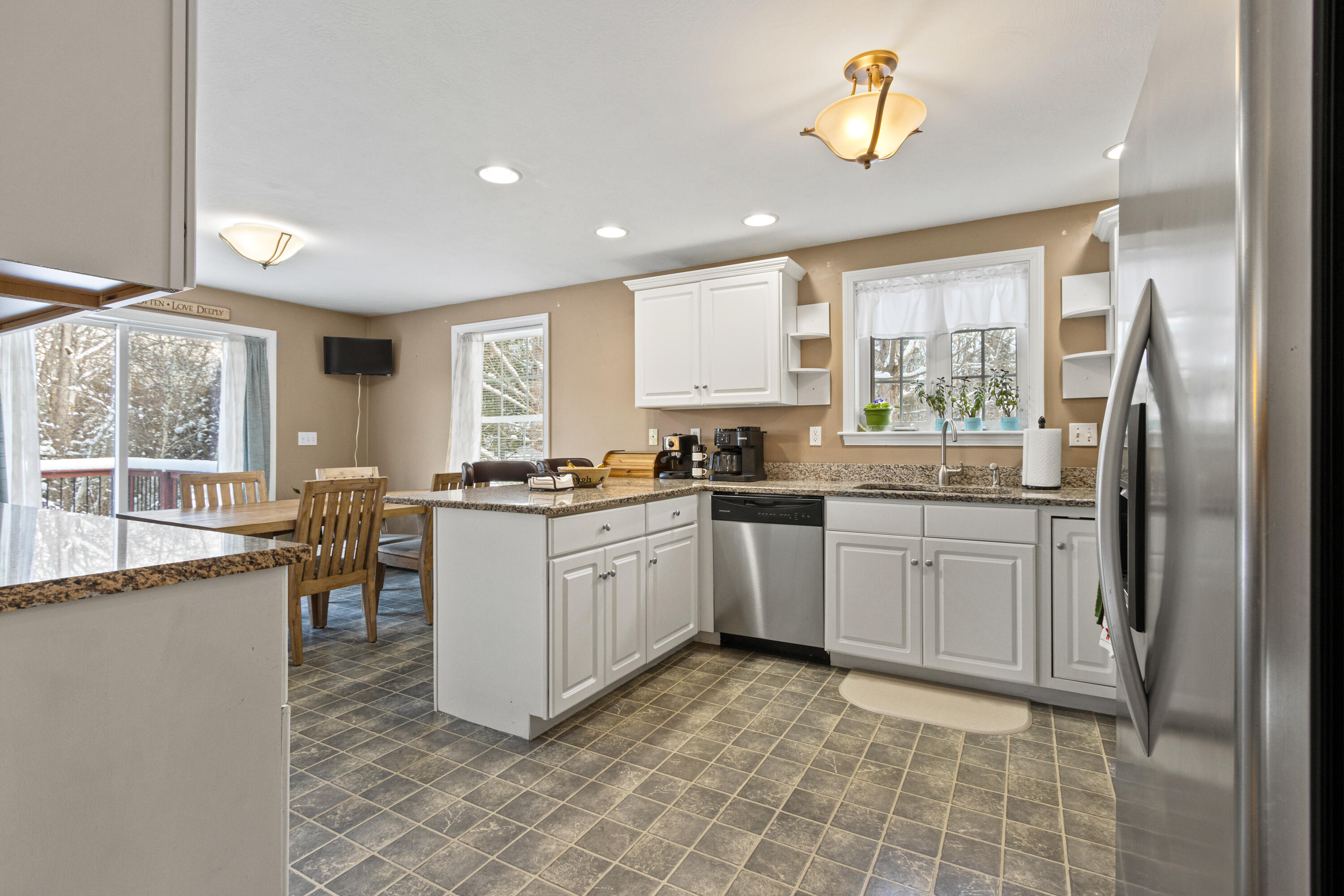 8 Oakland Street Saco ME 04072