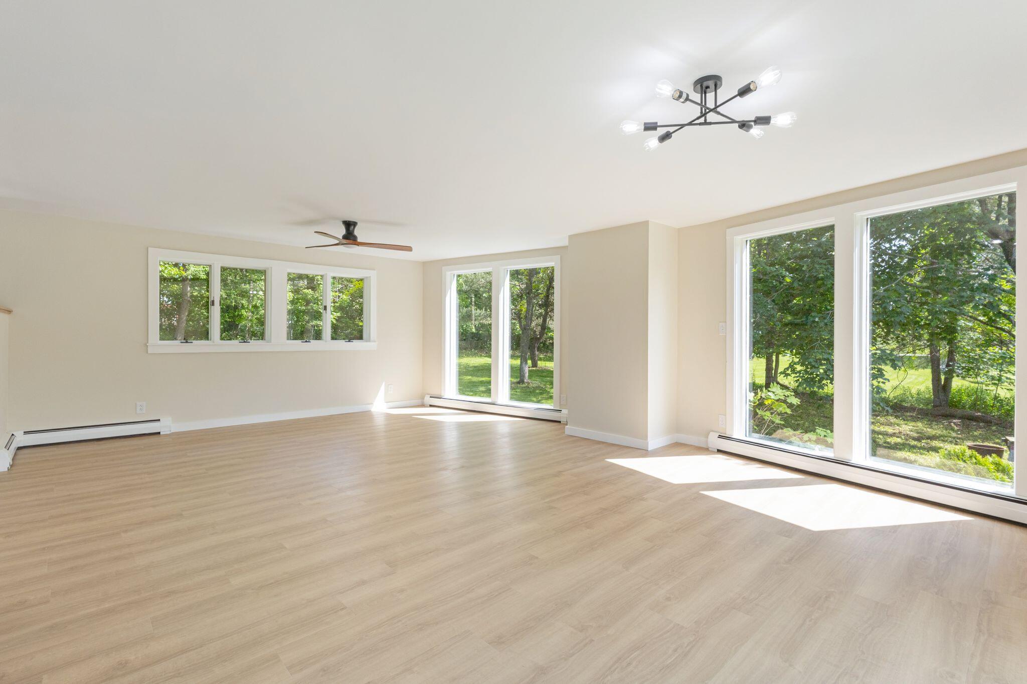 142 Hacker Road Brunswick ME 04011