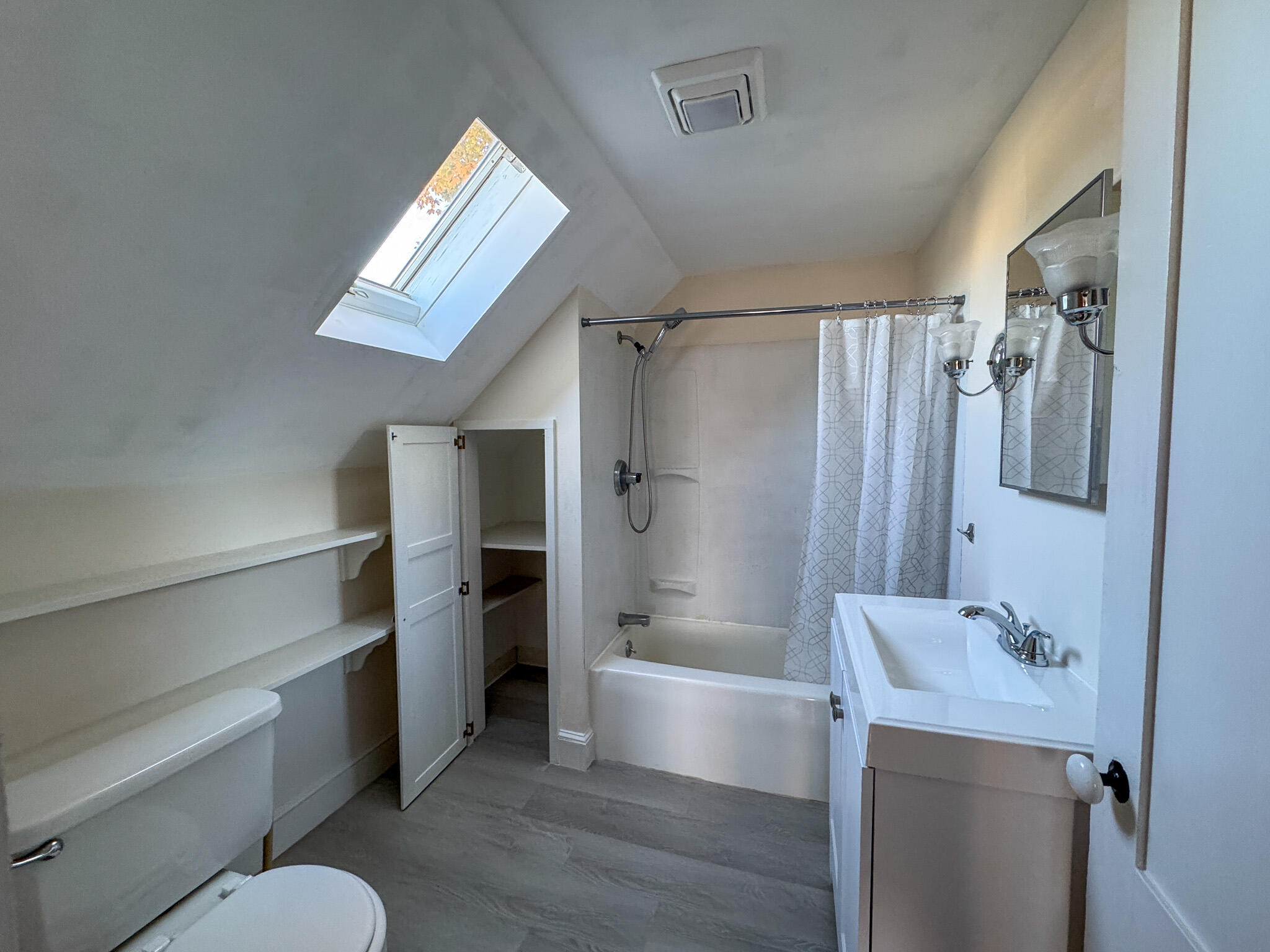 339 Essex Street Bangor ME 04401