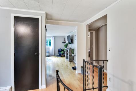 328 Eight Rod Road Augusta ME 04330