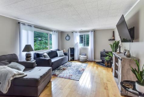 328 Eight Rod Road Augusta ME 04330