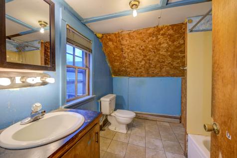 33 Richville Road Standish ME 04084