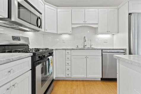 3 Izzy Lane Kittery ME 03904