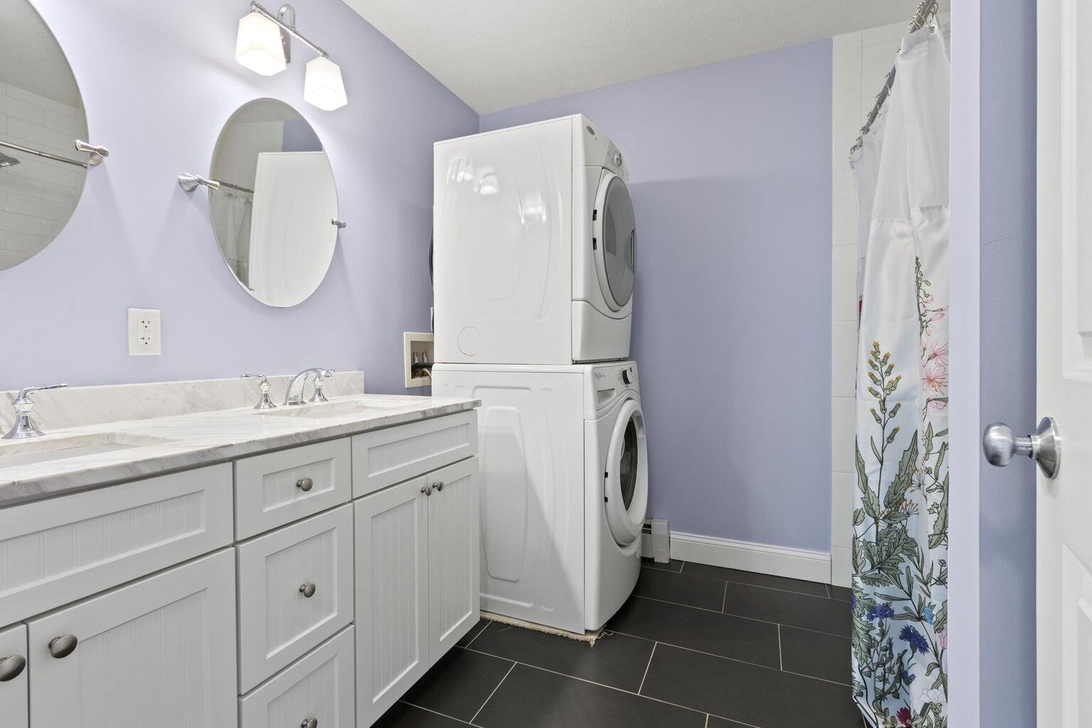 3 Izzy Lane Kittery ME 03904