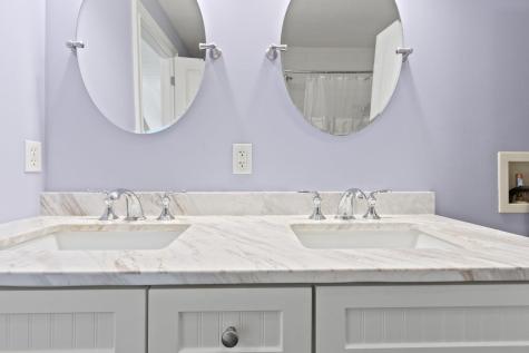 3 Izzy Lane Kittery ME 03904