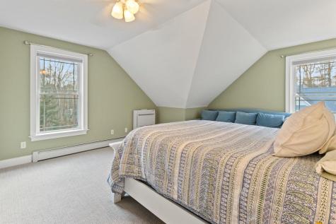 3 Izzy Lane Kittery ME 03904