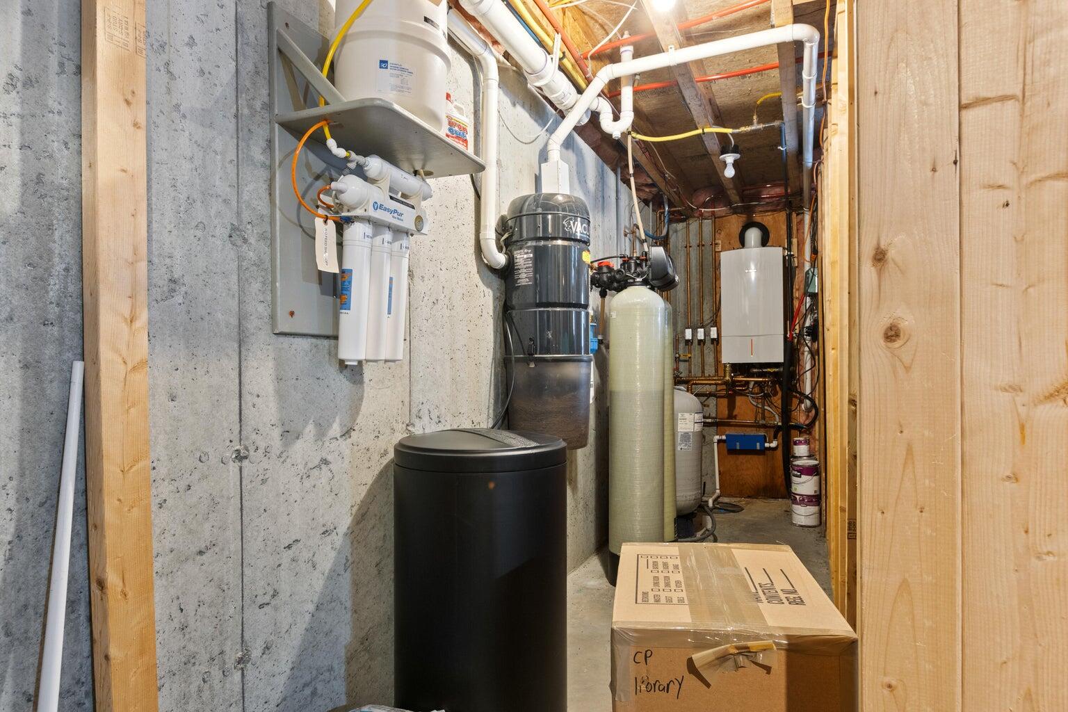 3 Izzy Lane Kittery ME 03904