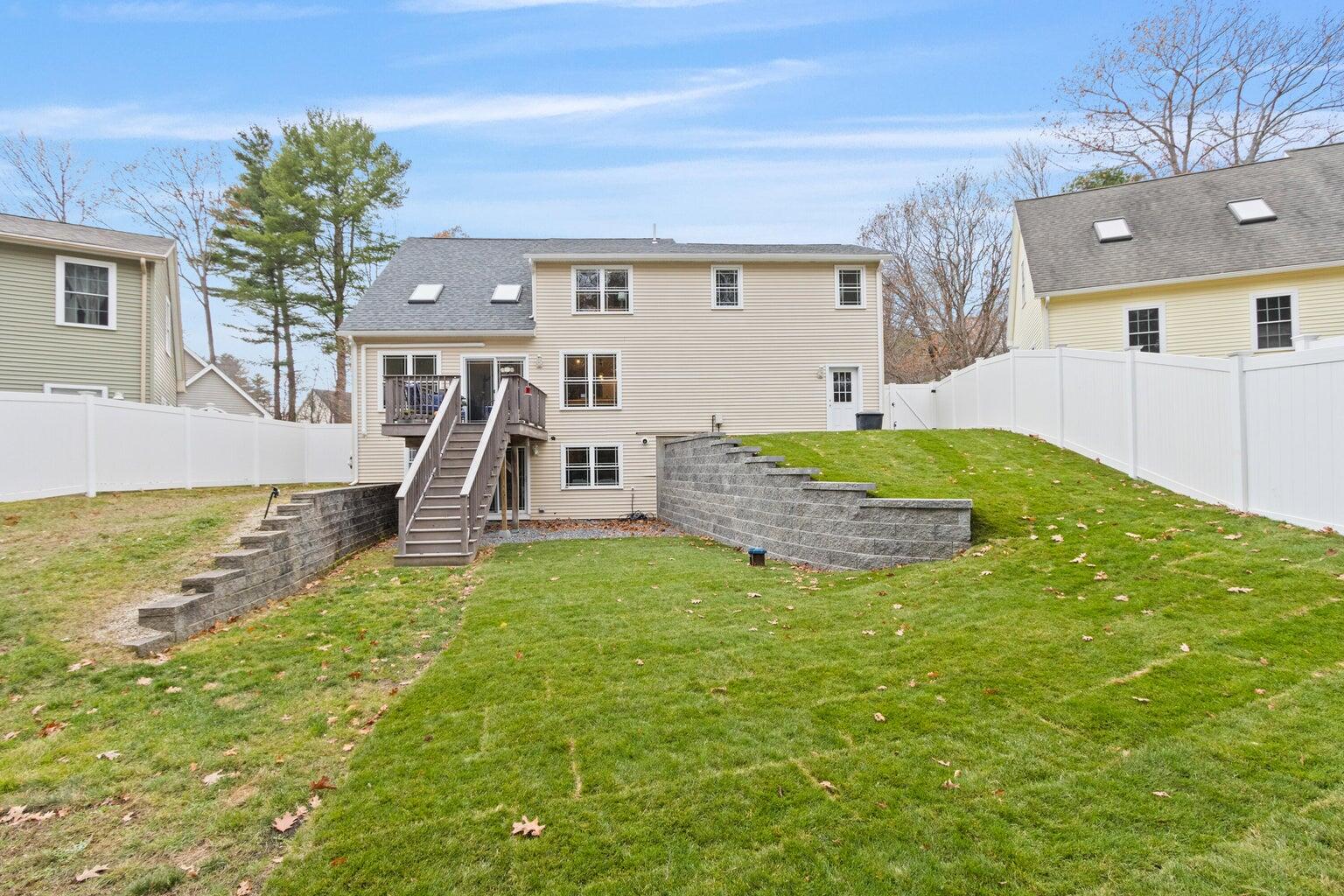 3 Izzy Lane Kittery ME 03904