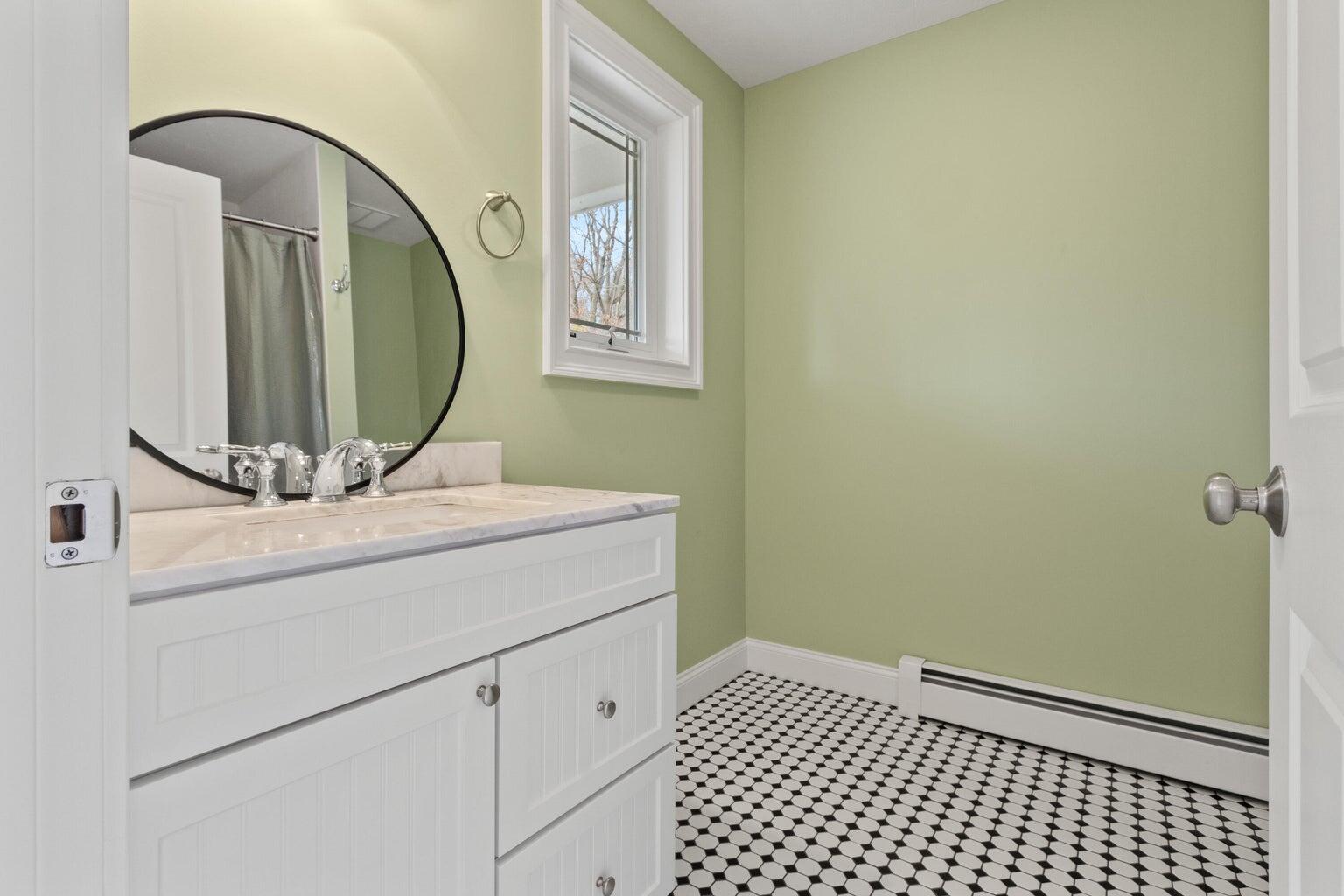 3 Izzy Lane Kittery ME 03904