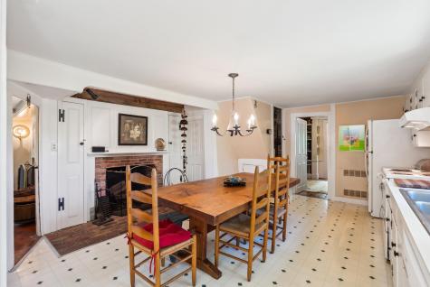 16 Oak Street Kennebunkport ME 04046