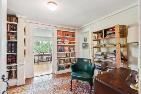 16 Oak Street Kennebunkport ME 04046