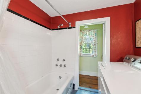 16 Oak Street Kennebunkport ME 04046