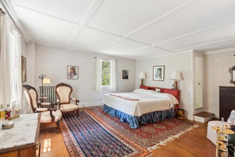 16 Oak Street Kennebunkport ME 04046