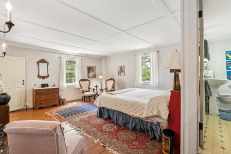 16 Oak Street Kennebunkport ME 04046