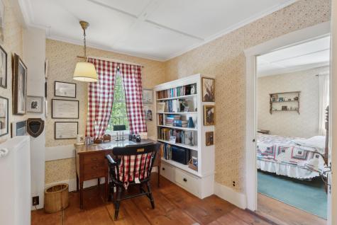 16 Oak Street Kennebunkport ME 04046