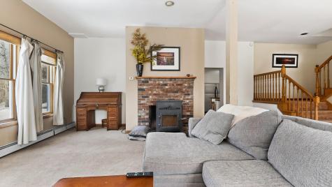 163 Valley Road Raymond ME 04071