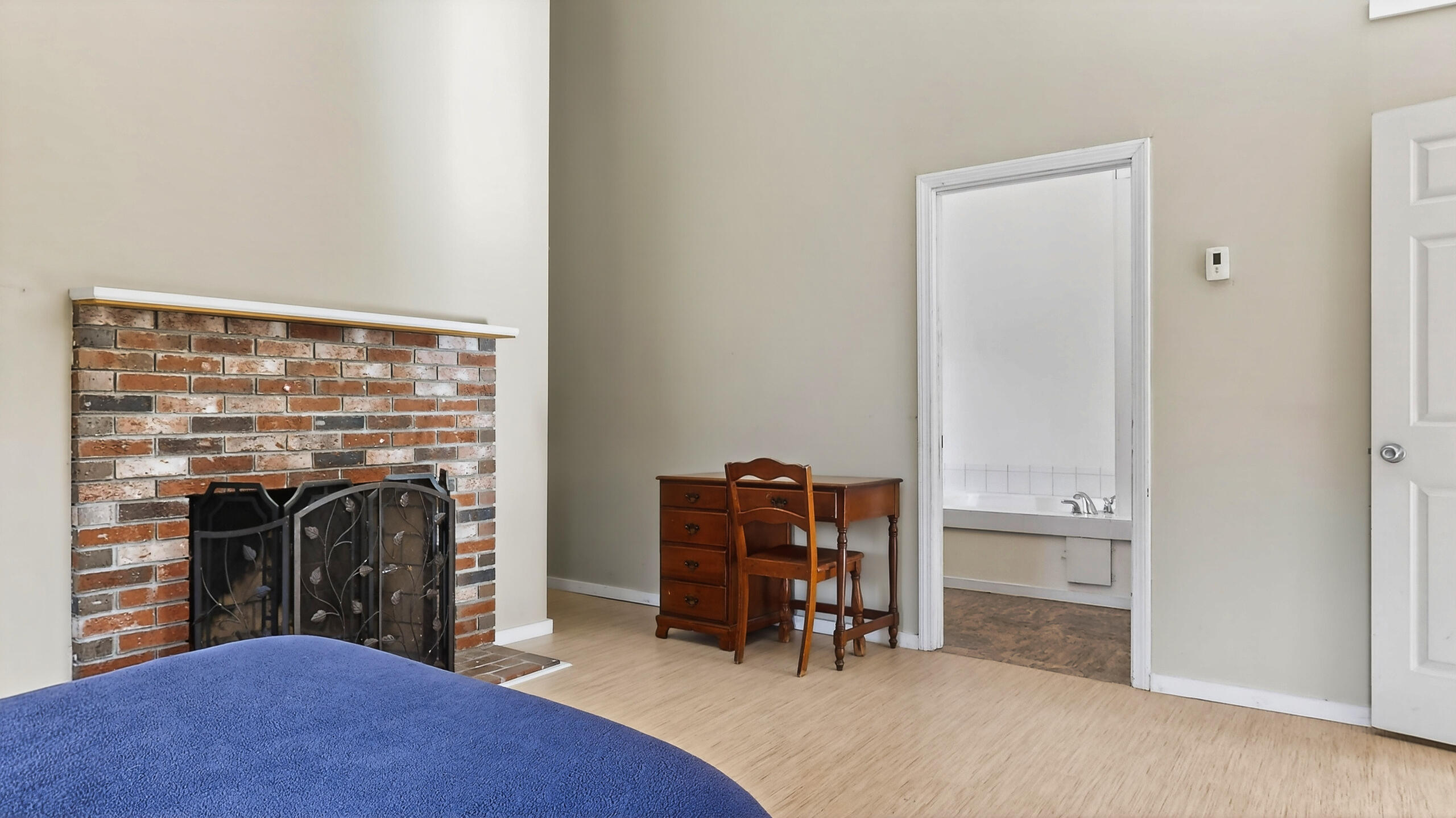 163 Valley Road Raymond ME 04071