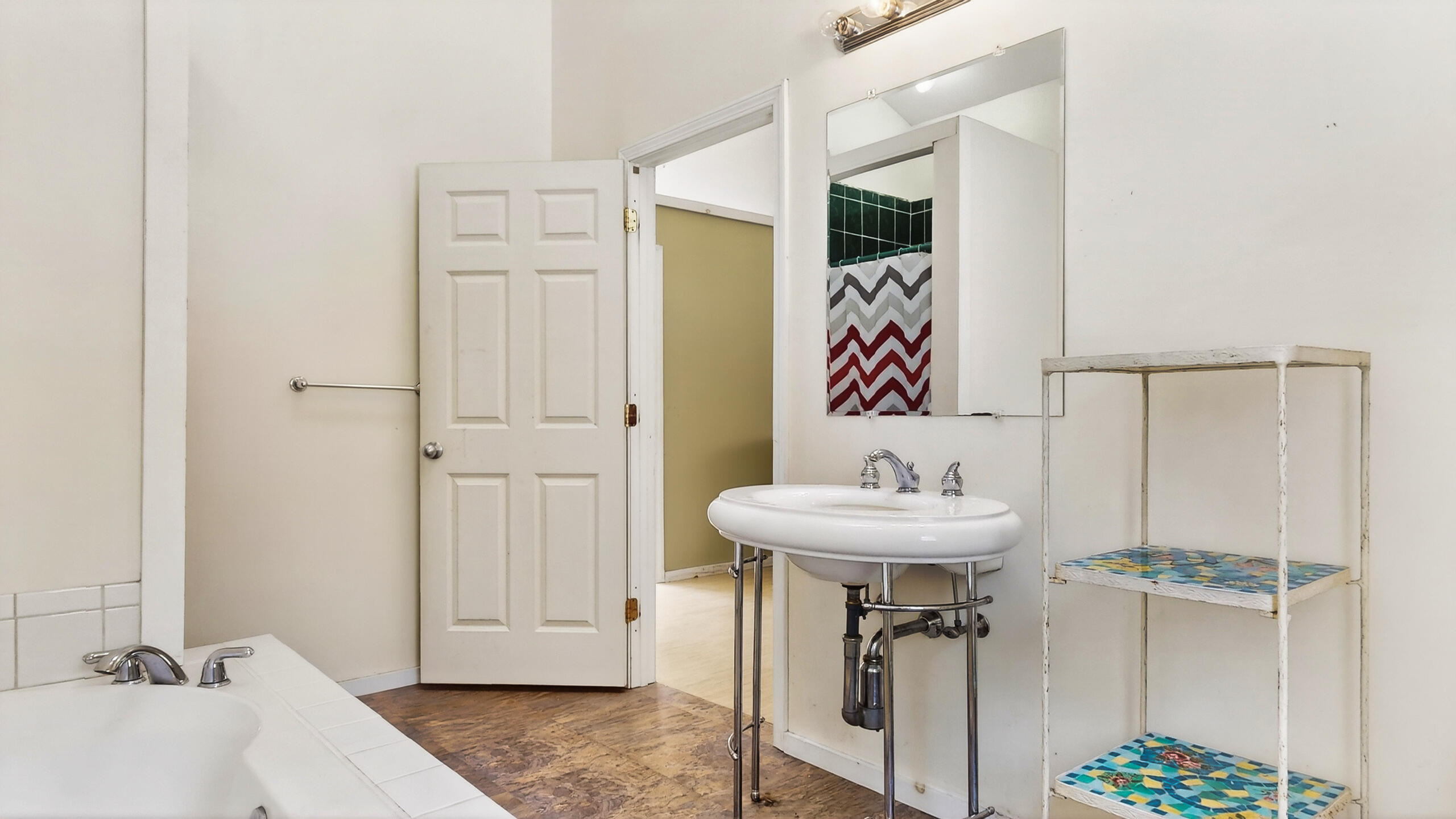 163 Valley Road Raymond ME 04071