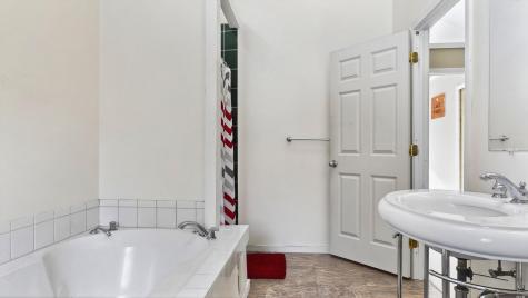 163 Valley Road Raymond ME 04071