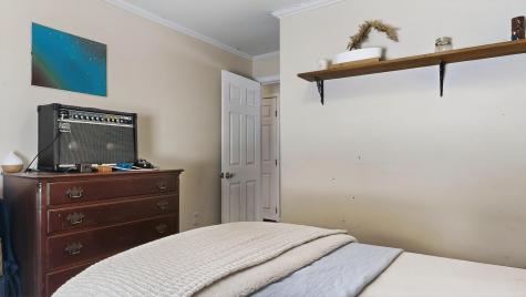 163 Valley Road Raymond ME 04071