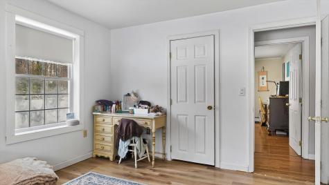 163 Valley Road Raymond ME 04071