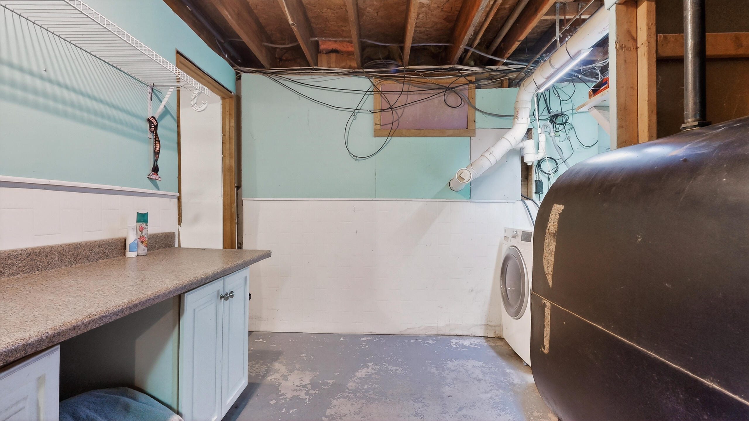 163 Valley Road Raymond ME 04071