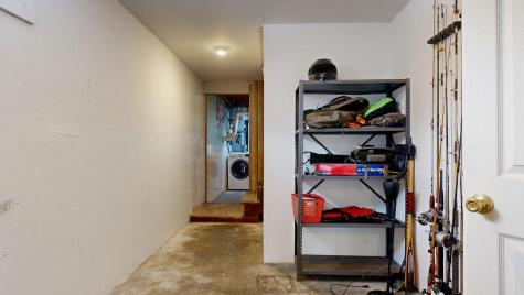 163 Valley Road Raymond ME 04071