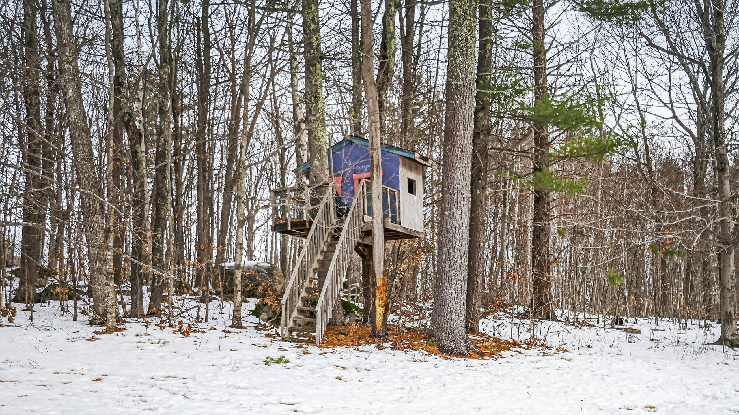 163 Valley Road Raymond ME 04071