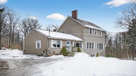 163 Valley Road Raymond ME 04071