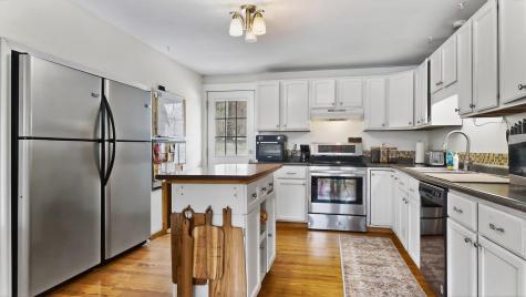 163 Valley Road Raymond ME 04071