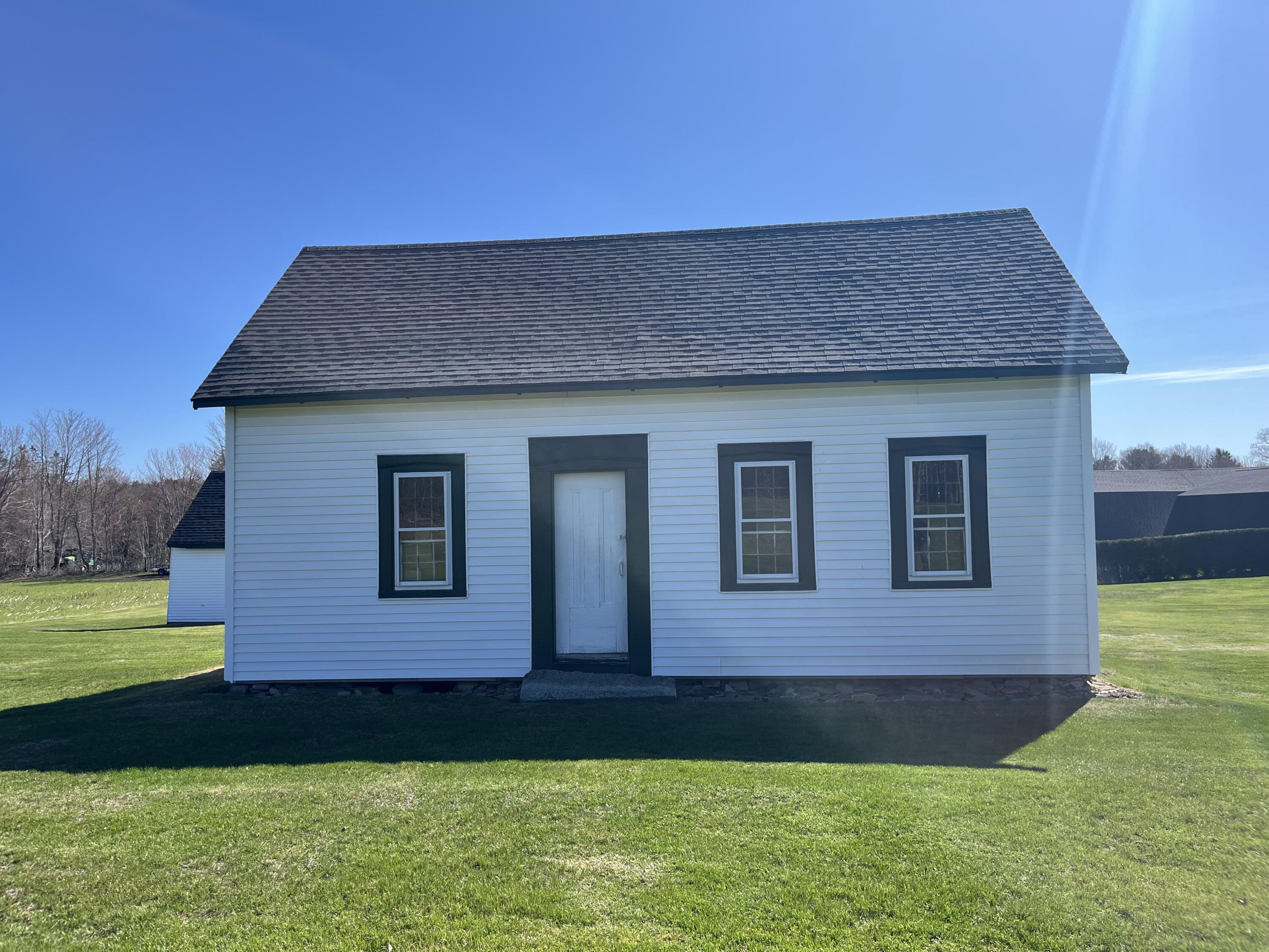 428 Mullen Road Newport ME 04953