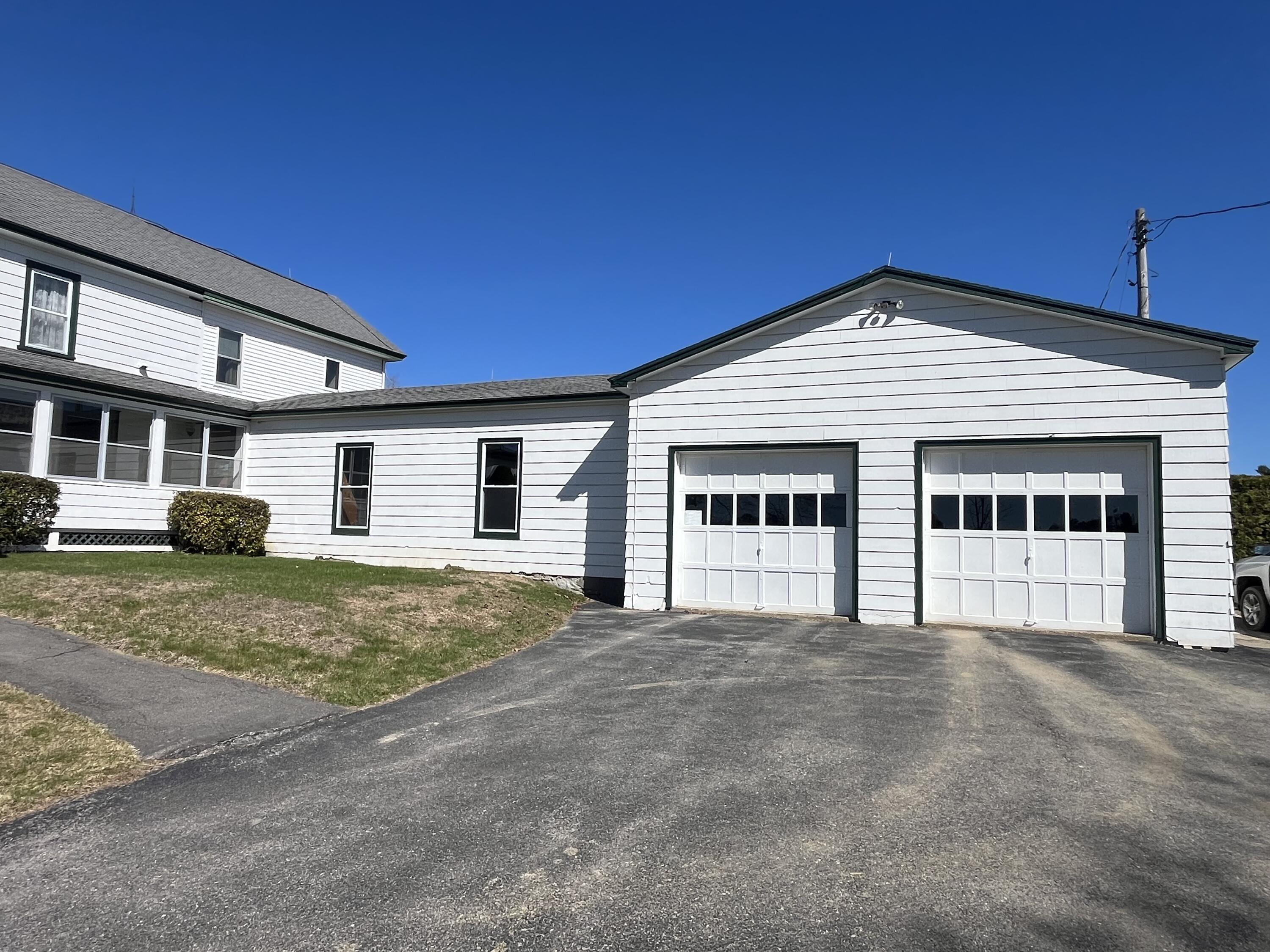428 Mullen Road Newport ME 04953