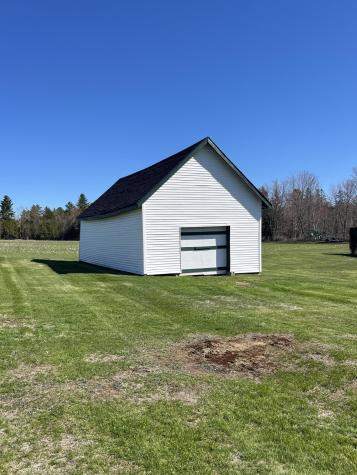 428 Mullen Road Newport ME 04953