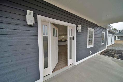 9 Lilac Lane Houlton ME 04730