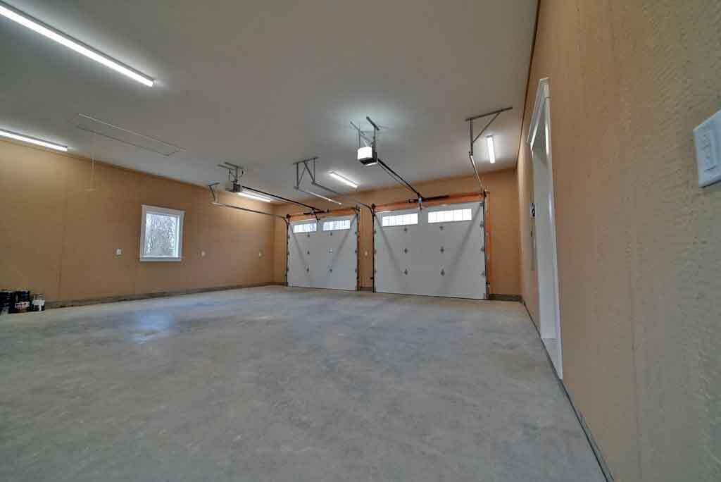9 Lilac Lane Houlton ME 04730