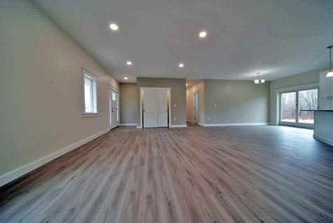 9 Lilac Lane Houlton ME 04730